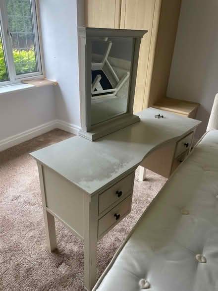 Photo of free Dressing table with mirror (BR3) #1