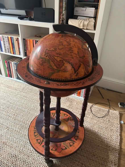 Photo of free Drinks globe (Clerkenwell EC1V) #2