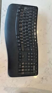 Photo of free Wireless Keyboard (Willesden Green NW10) #1