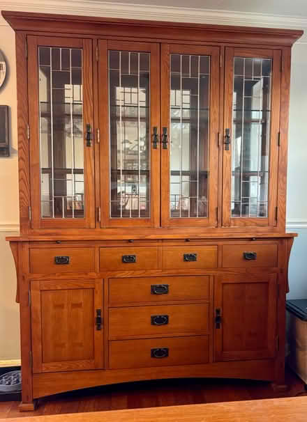 Photo of free Dining room table, chairs and hutch (Arnold) #3