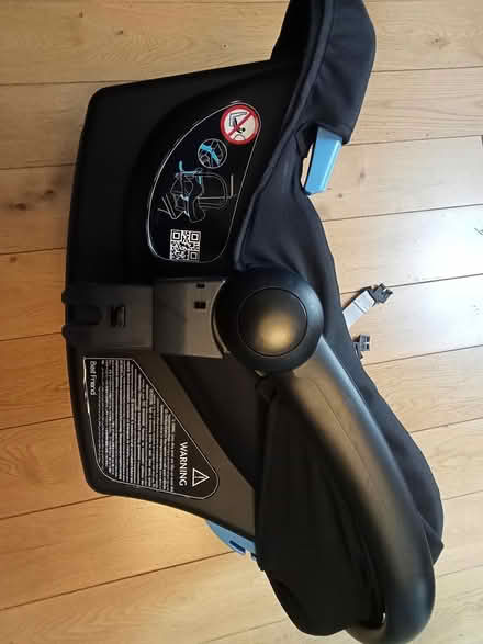 Photo of free Chicco car seat (SM1) #2