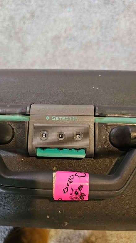 Photo of free Samsonite hard shell suitcase (Leslie KY6) #3