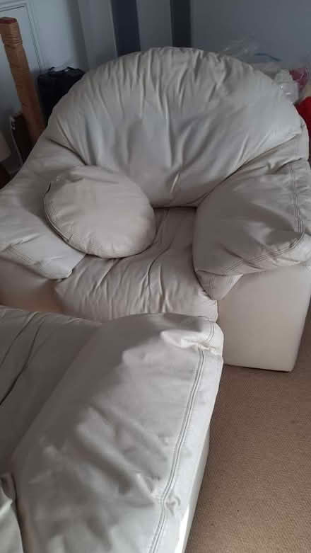 Photo of free 2 cream leather armchairs (Byfleet KT14) #2