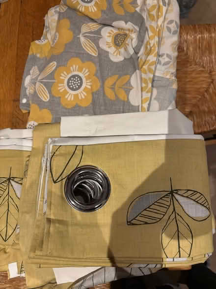 Photo of free Single Bedding and Curtains (Denholme BD13) #1