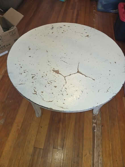 Photo of free Round table (Flemington) #1