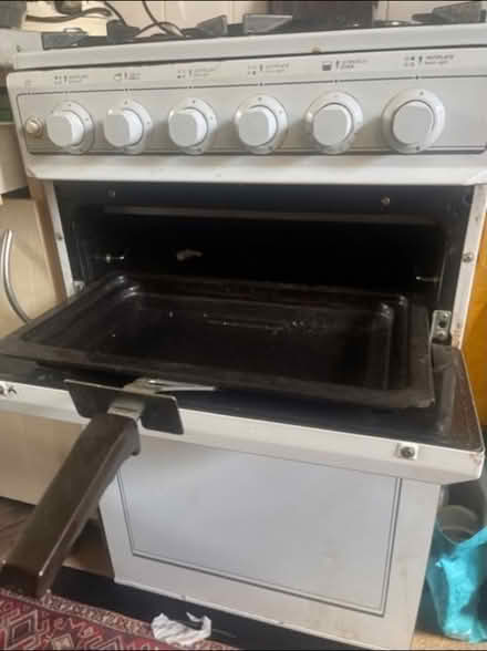 Photo of free Gas oven (Chalk Farm NW1) #3