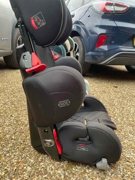 Photo of free Car seat NOT ISOFIX (GU10) #2