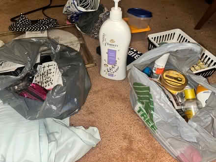 Photo of free Home Decor, Nail Decor, Broken Cord (Lilburn, Ga) #4