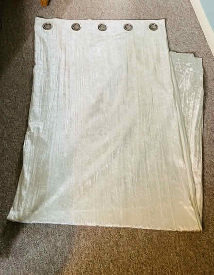 Photo of free Crushed velvet white eyelet curtains (Matfield TN12) #2