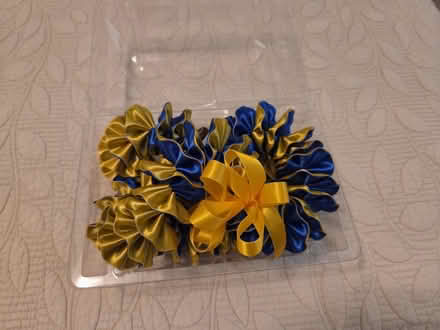 Photo of free Graduation Lei Blue/Gold (Ventana Hills in Pleasanton) #2