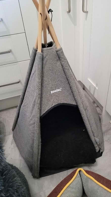 Photo of free 4 cat beds (Turves Green B31) #4