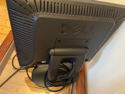 Photo of free Dell screen (Langley SL1) #2