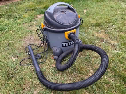 Photo of free Working garage/workshop hoover (Gorse Hill GU22) #1