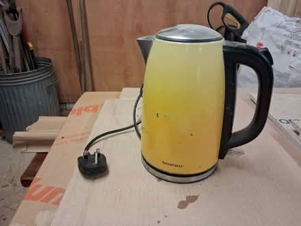 Photo of free Kettle (Woodbrook HR5) #1
