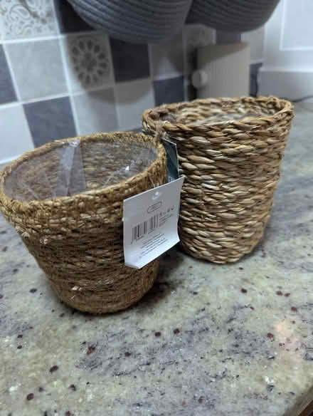 Photo of free 2hessial rope pots lined and new (Grangeway area NN10) #1