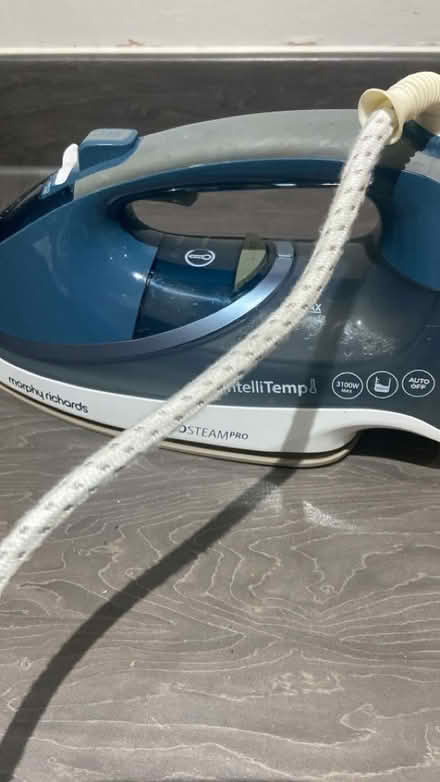 Photo of free Steam iron (Abbots Langley WD25) #2