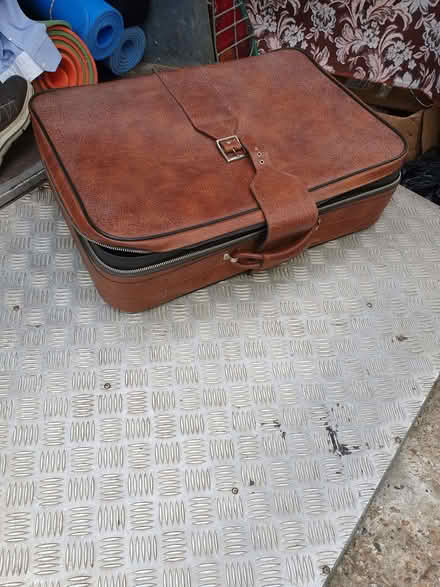 Photo of free Suitcase 26 inch x 17 inch x 7 inch (Booker HP12) #1