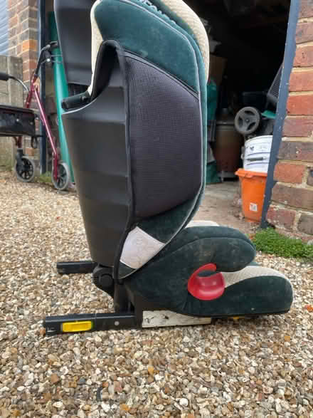 Photo of free Car seat ISOFIX (GU10) #3
