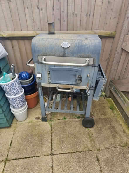 Photo of free bbq (Holborough Lakes ME6) #1