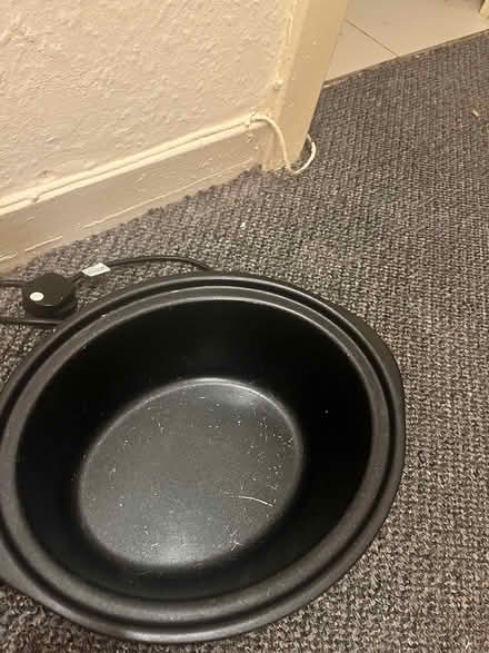 Photo of free slow cooker (G20 Maryhill) #2