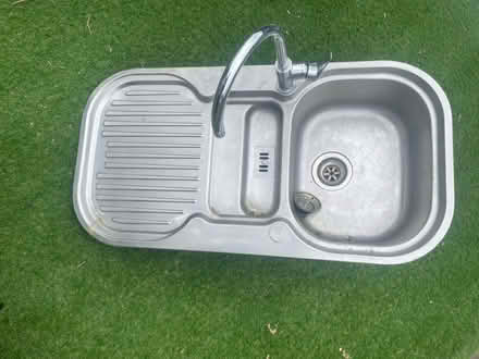 Photo of free Sink (Dore, S17) #1