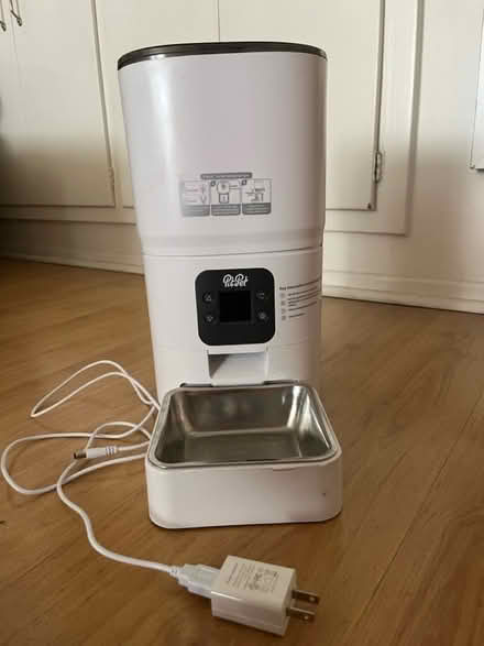 Photo of free automatic feeder for cat (east hollywood) #1