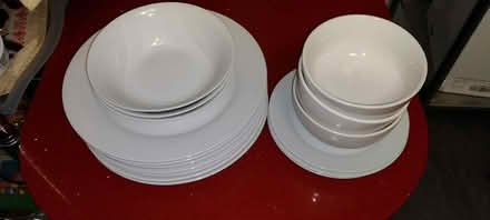 Photo of free Dinner plates and bowls (Wollaton NG8) #1