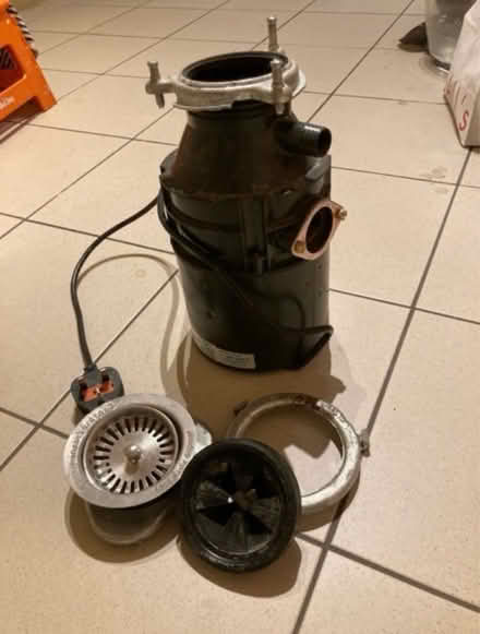 Photo of free Waste disposal unit (Finchley N3) #1