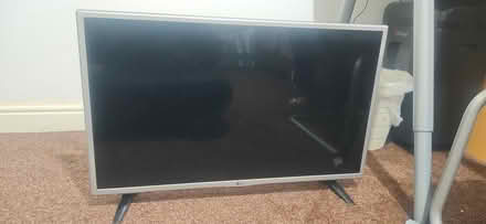 Photo of free LG 32LH510B tv (BD4) #1