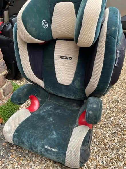 Photo of free Car seat ISOFIX (GU10) #1