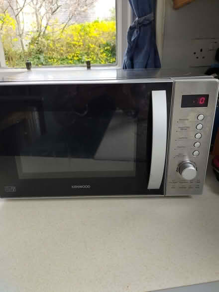 Photo of free Microwave (Craigmillar Park EH16) #1