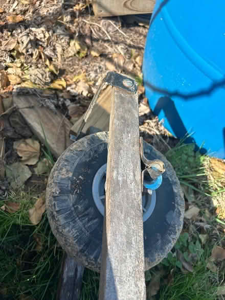 Photo of free Wheel barrow-needs a little love (20020) #3