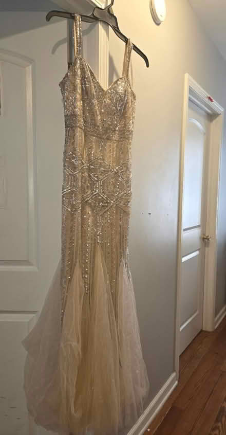 Photo of free Gown (Flemington) #1