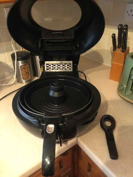 Photo of free Tefal Actifry (North Bretton) #2