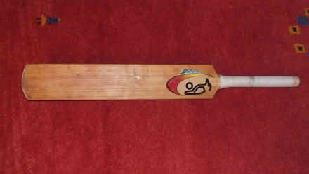Photo of free 4 Cricket bats various sizes (Gravel Hill SL9) #3