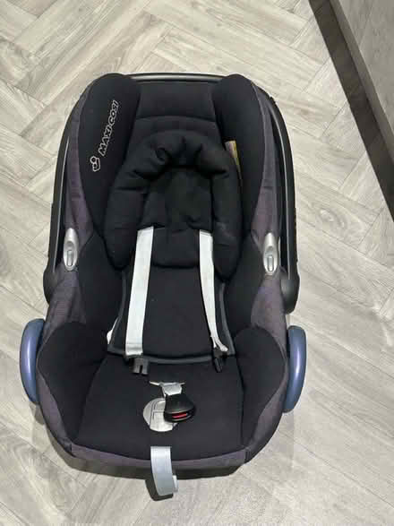 Photo of free Baby car seat (Leigh WN7) #1