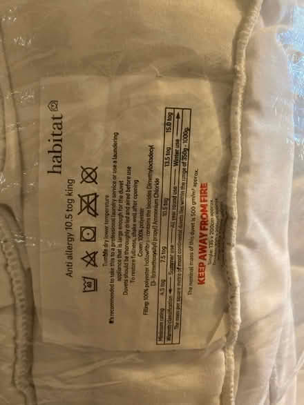 Photo of free 10.5 tog king size duvet (SW18) #1