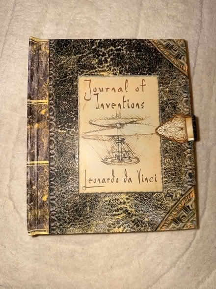 Photo of free 3D book of inventions (Hitchin SG4) #1