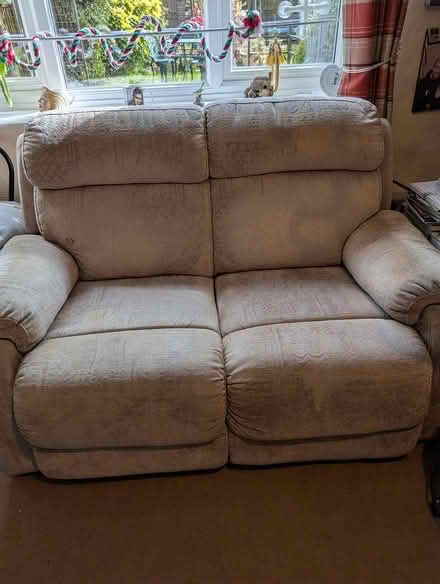 Photo of free Two seater settee (Maidenhead SL6) #1