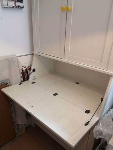 Photo of free Storage cupboard /dresser (Queen's Park BN2) #2