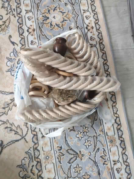 Photo of free Curtain Rings and hooks (W7) #1