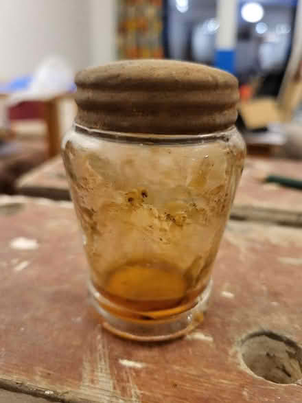 Photo of free Old glass jar (Temple Street OX4) #1