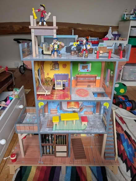 Photo of free Pirate play house (Charlton on otmoor OX5) #1