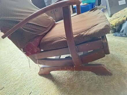 Photo of free Rocking chair in need of tlc (Swanley BR8) #2