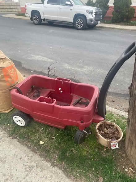 Photo of free Kid wagon (Mount Vernon) #1