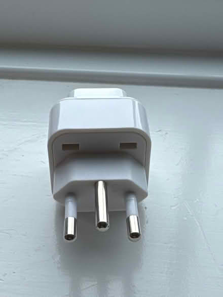 Photo of free Universal to Swiss adaptor (Liss GU33) #2