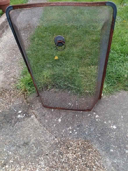 Photo of free Fire guard. (Portsmouth PO3) #1