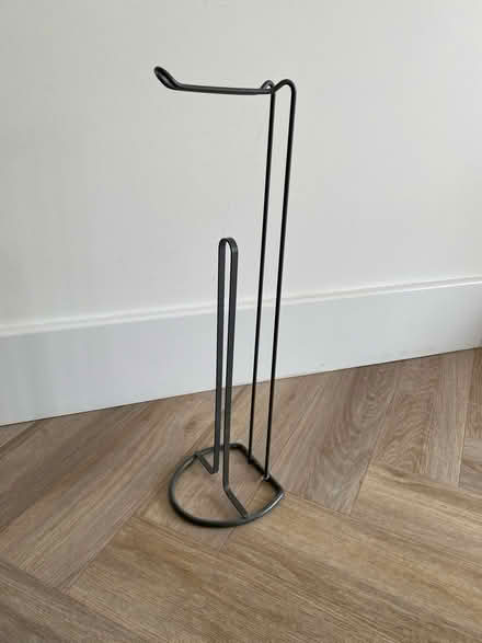 Photo of free Freestanding toilet roll holder (West Didsbury Manchester M20) #1