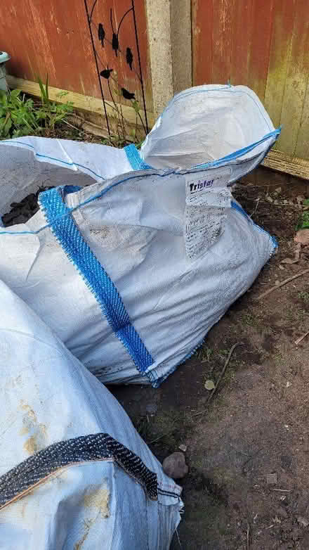 Photo of free Slate stone chippings (Turves Green B31) #1