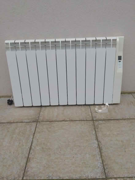 Photo of free Radiator (Lechlade GL7) #1